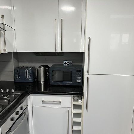 Three Bedroom House In Tooting By Star Apartments Londres Extérieur photo