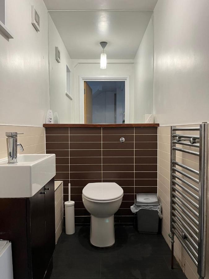 Three Bedroom House In Tooting By Star Apartments Londres Extérieur photo
