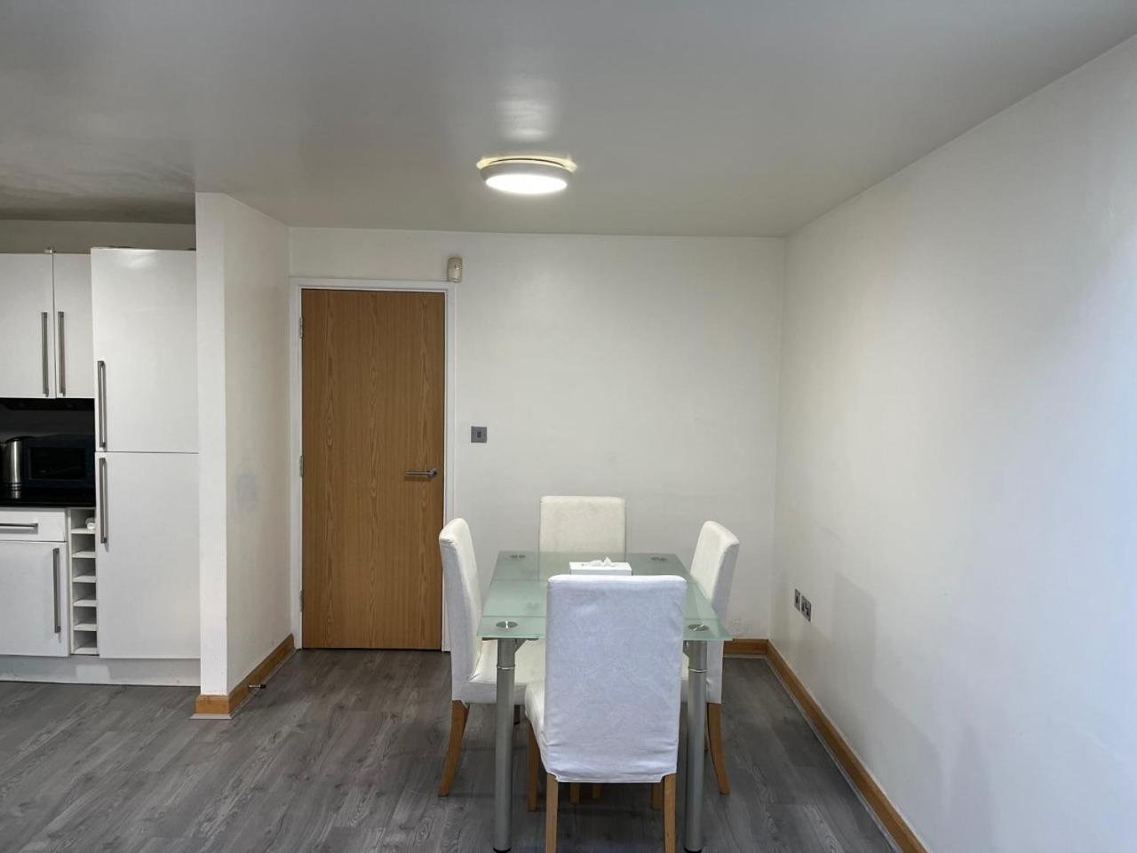 Three Bedroom House In Tooting By Star Apartments Londres Extérieur photo